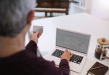 Digital Travel Fraud: How Travel Industries Can Spot Suspicious Elements