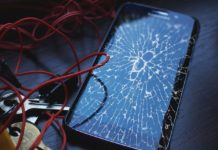 How to Deal With a Broken Smart Phone Touch Screen