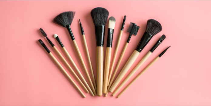 makeup brush