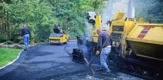 asphalt paving contractor