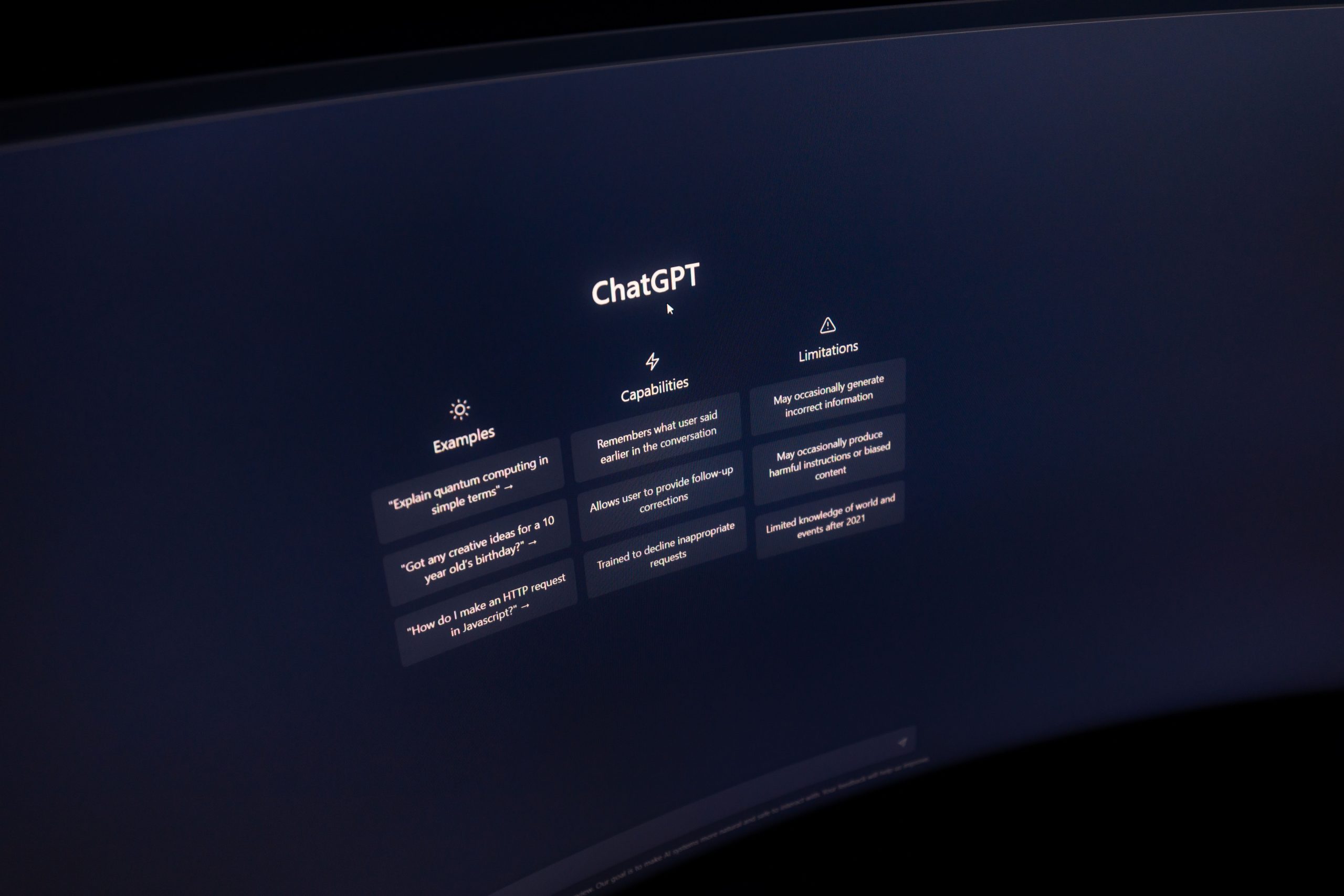 AI chat interface on a computer screen, showing how an AI paraphrasing tool rewrites text